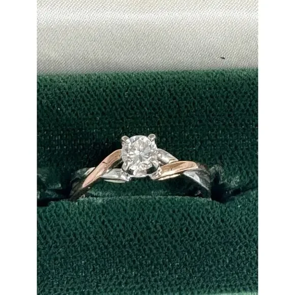 LADIES 14K GOLD ENGAGEMENT RING 14KT Solitaire. Size 9 1/2 - Picture 2 of 16